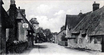 X291-198-33 High Street about 1920